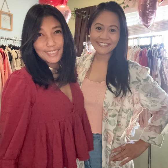 🌼💛 ASHLEY IS LIVE 💛🌼 *Like this listing to be notified* - Picture 4 of 4